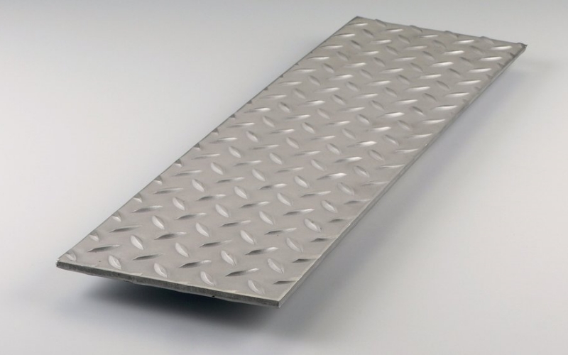 301 stainless patterned plate