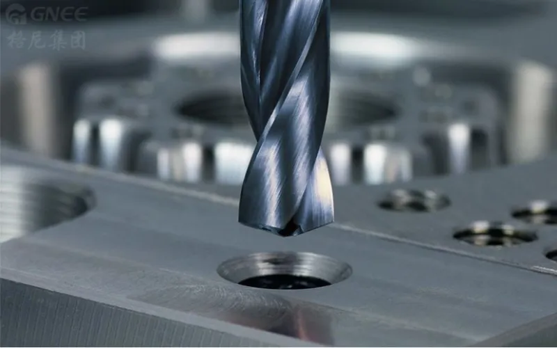 Una guía completa para perforar placas de acero inoxidable