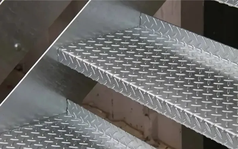 Applications de plaques d'acier inoxydables gaufrées